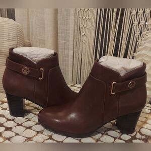 GIANI BERNINI Brown LEATHER  Ankle Boots SZ8 NIB